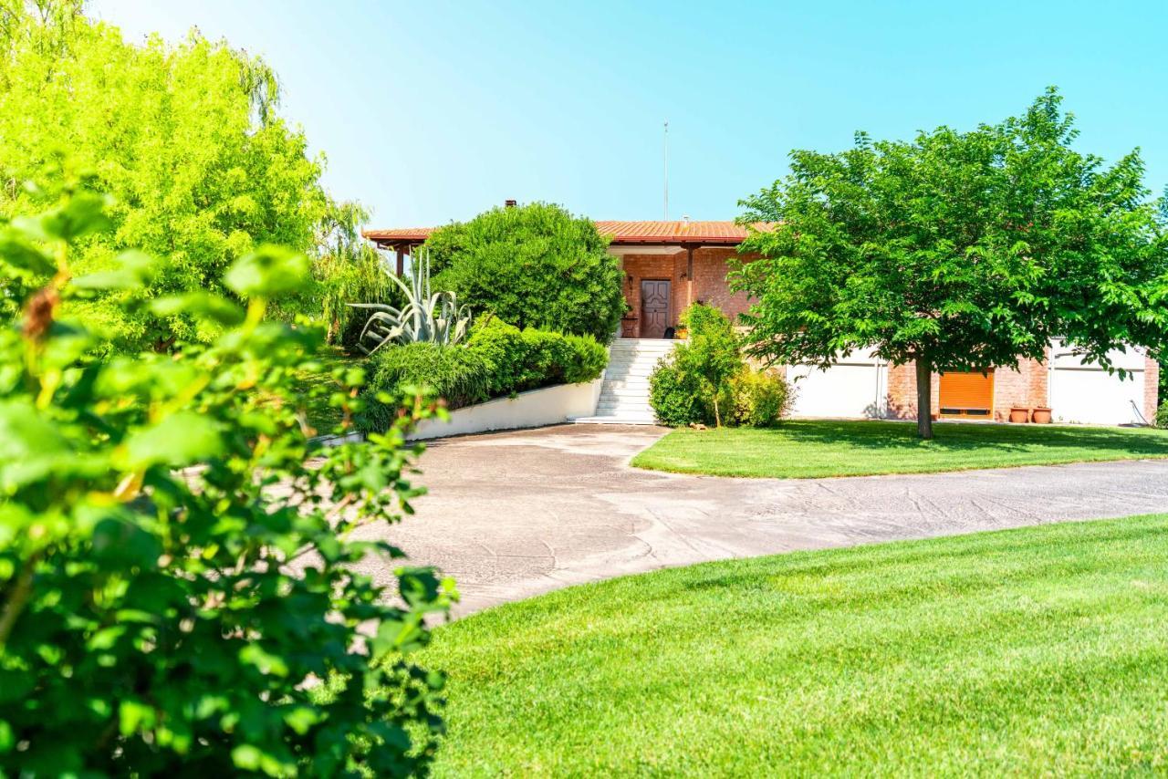 Villa Bougainvillea Epanomí Eksteriør bilde