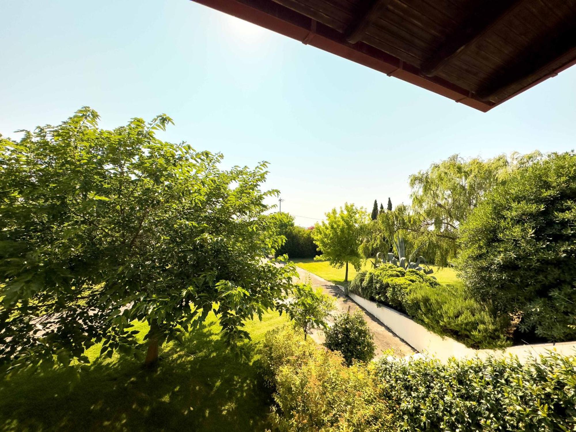 Villa Bougainvillea Epanomí Eksteriør bilde